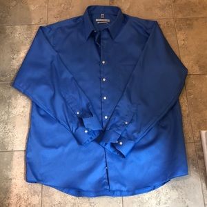 Men’s Geoffrey Beene dress shirt